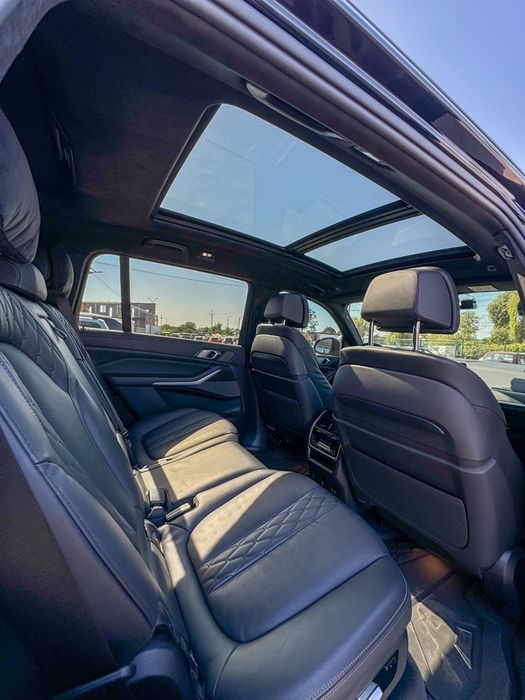 Продам BMW X7 M50D