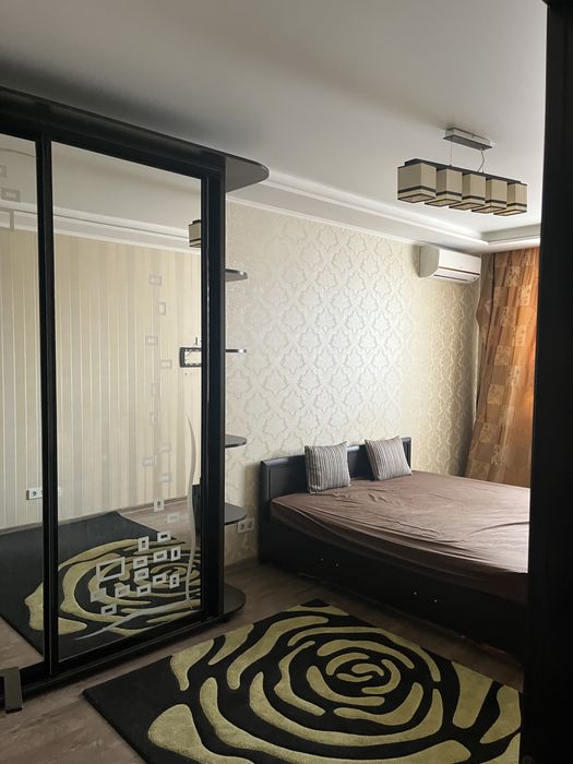 1-к квартира від власника, мебльована, по вулиці Феодосійській без %