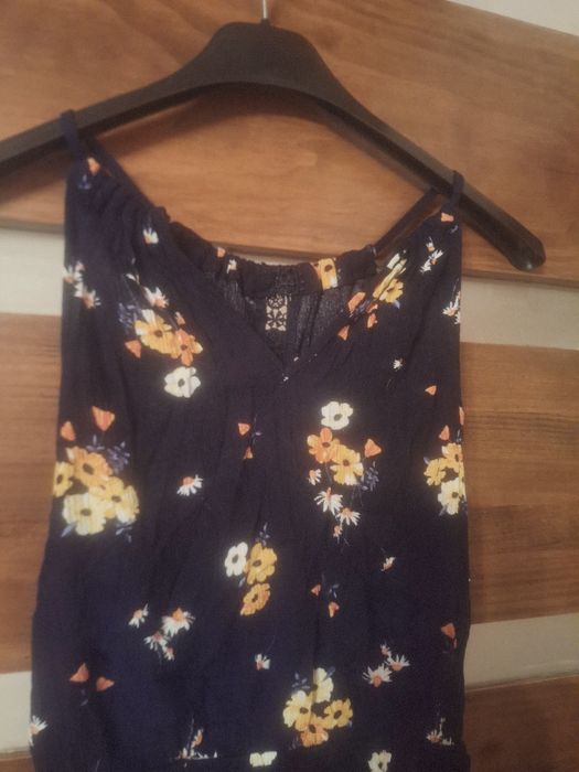 Bluzka damska H&M rozm.S 100%viskoza stan bardzo dobry.