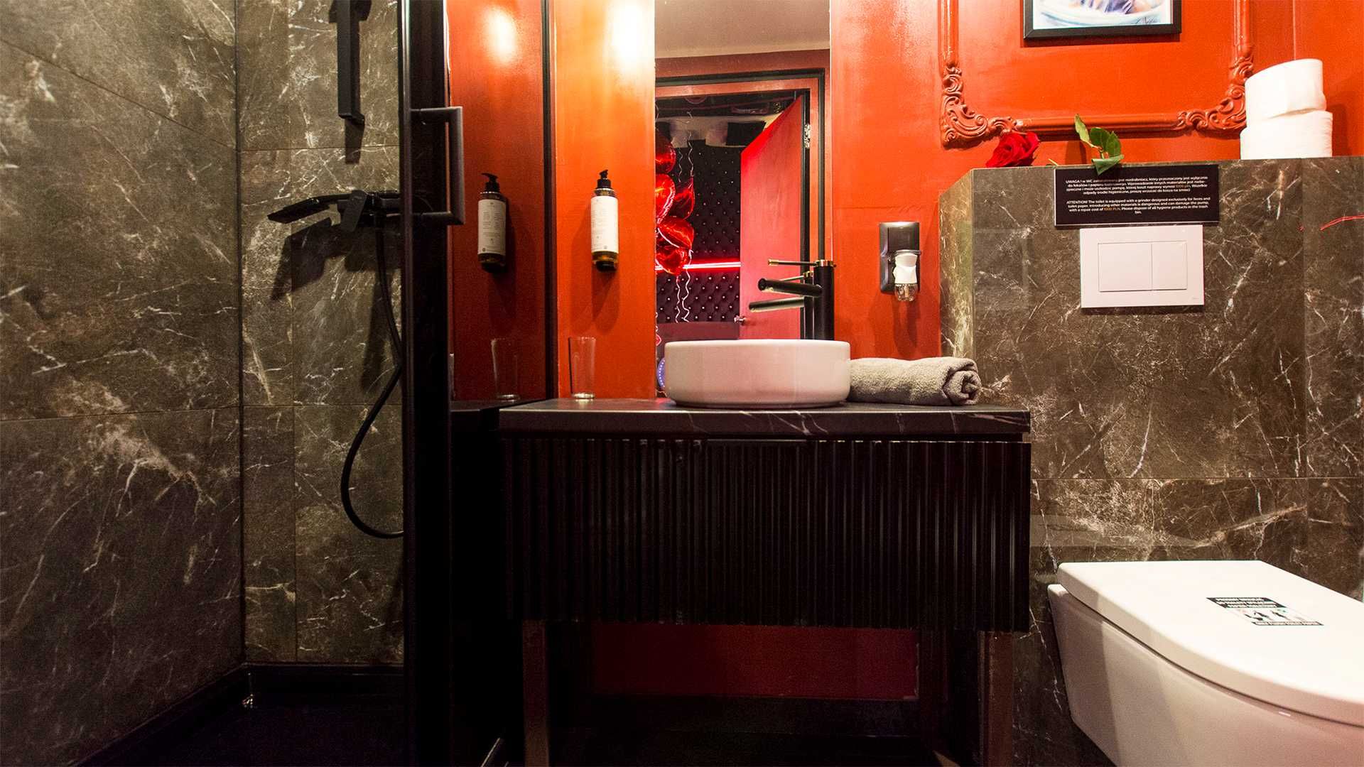 Apartament RED, spa, jacuzzi Romantyczny apartament dla  dwojga Gdańsk