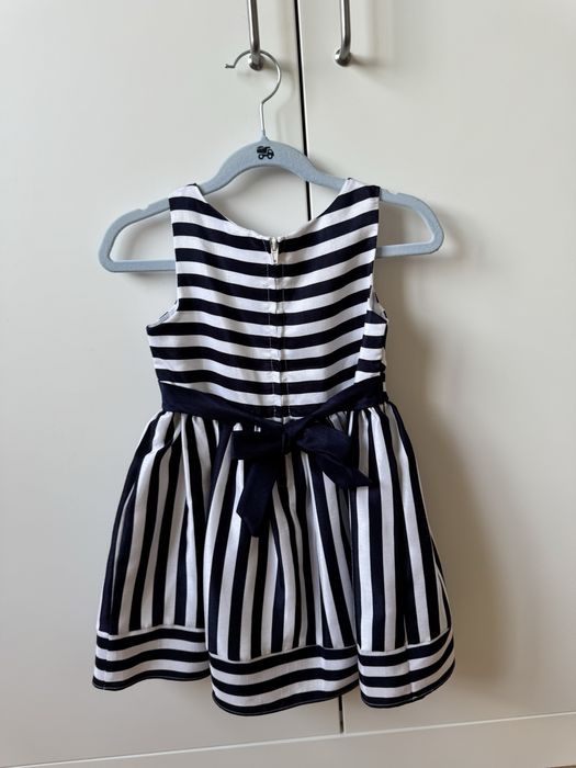 Sukienka dla dziewczynki Księżniczka na 2–4 lata