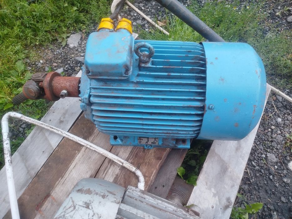 Sprzedam silnik elektryczny 13,15 Kw