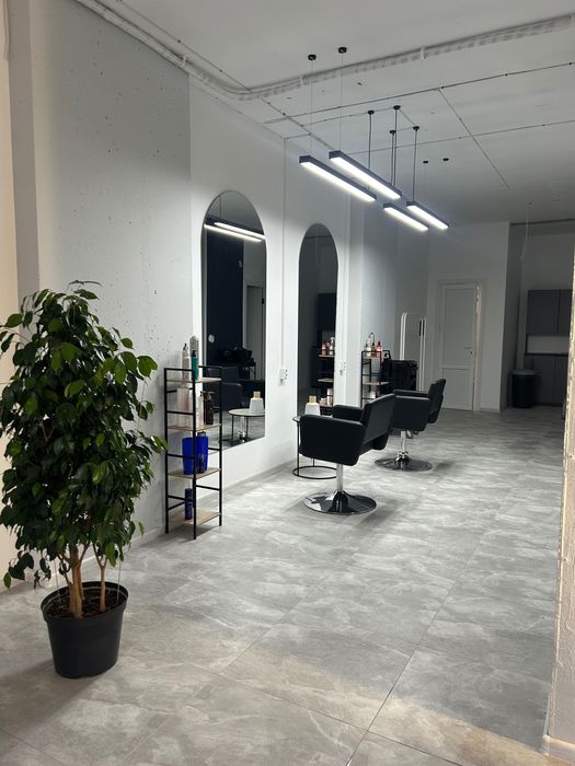 Оренда робочого місця перукаря