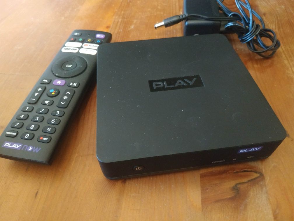 Smart Tv dekoder Play now Tv Box wifi Dvbt2 YouTube Netflix