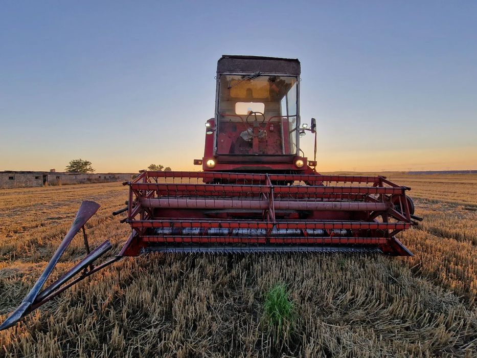 Bizon Z056  Kombajn zbożowy Bizon Z056