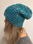Czapka beanie ręcznie robiona na szydełku gruba w odcieniach zieleni