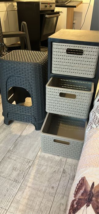 Szafki, szafki do łazienki, zestaw mebli, regał podszafkowy, taborety