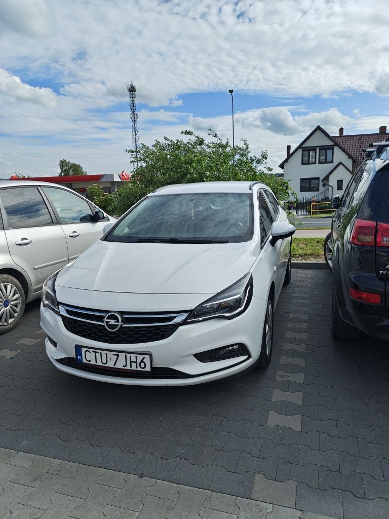 Astra Sports Tourer