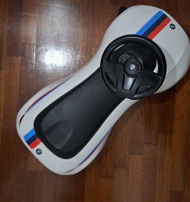 Carro Infantil sem pedais (BMW BABY RACER III M SPORT)