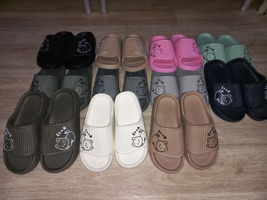 Шльопанці жіночі