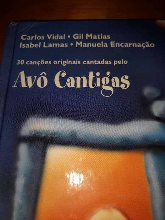 Livro Canções do Avô Cantigas