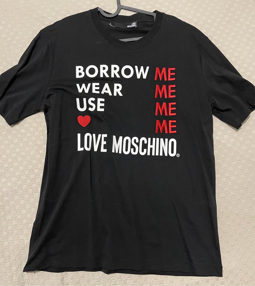 Duas T-shirts NOVAS  Moschino e Versus Versage size L