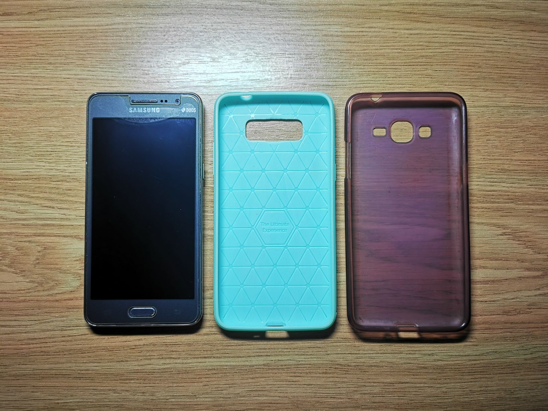 Продам телефон Samsung Galaxy Grand Prime SM-G531H/DS+наушники и чехлы