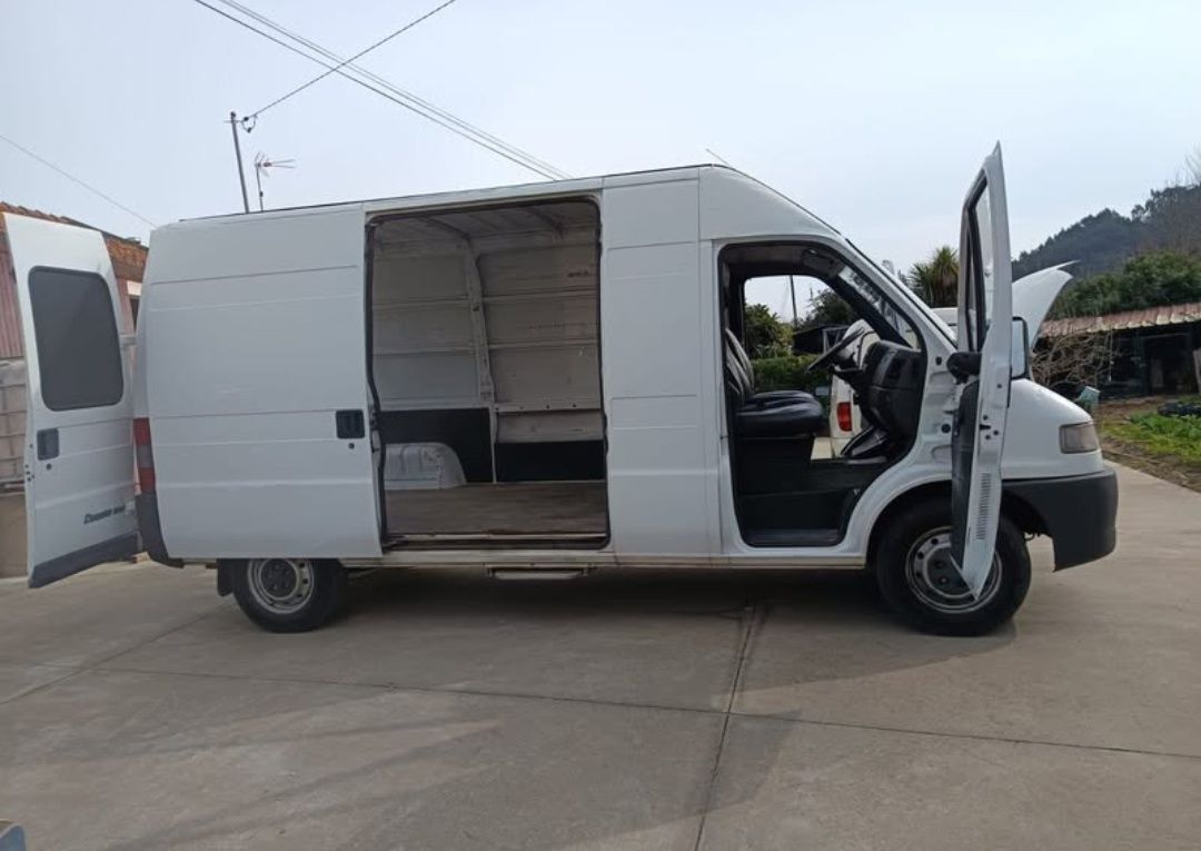 Fiat Ducato 2.5D 1995 – Robusta e Fiável, Pronta para Trabalhar!