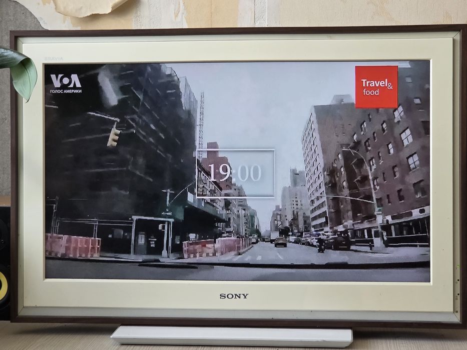 Продам телевізор Sony Bravia 32'