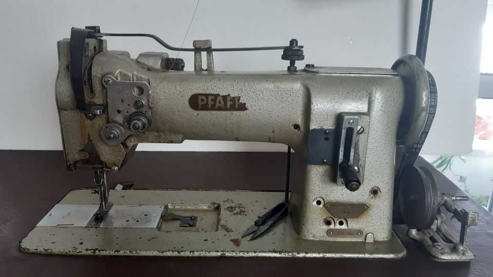 Máquina de costura industrial para peles - Pfaff transporte triplo