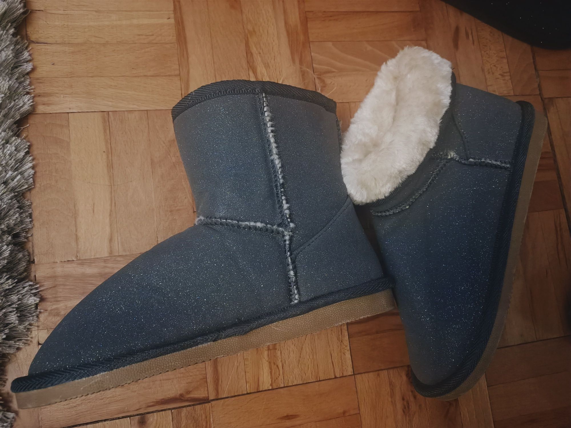 NOWE ciepłe buty typu Emu  kilka rozmiarów WYPRZEDAŻ JESZCZE KILKA DNI