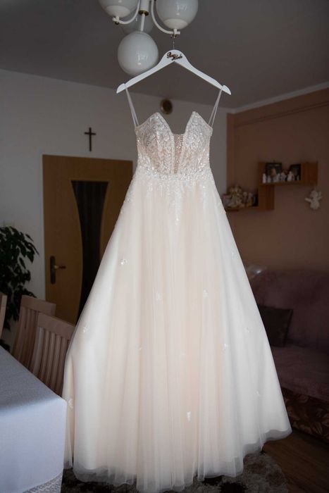 Zjawiskowa suknia ślubna