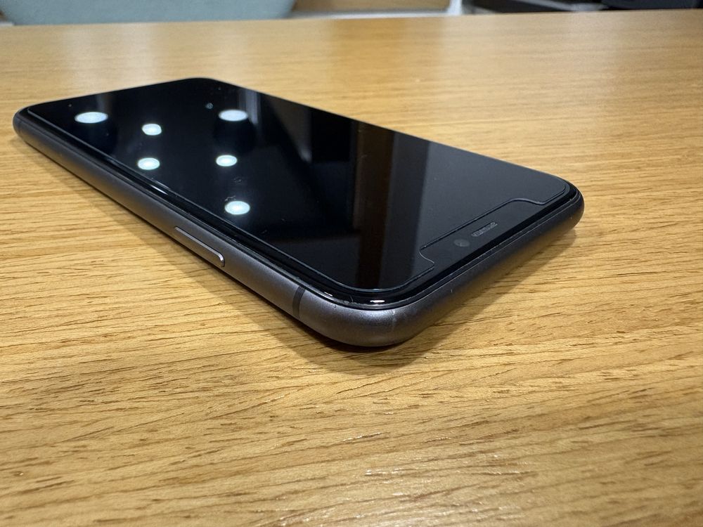 iPhone 11 64GB bardzo dobry stan