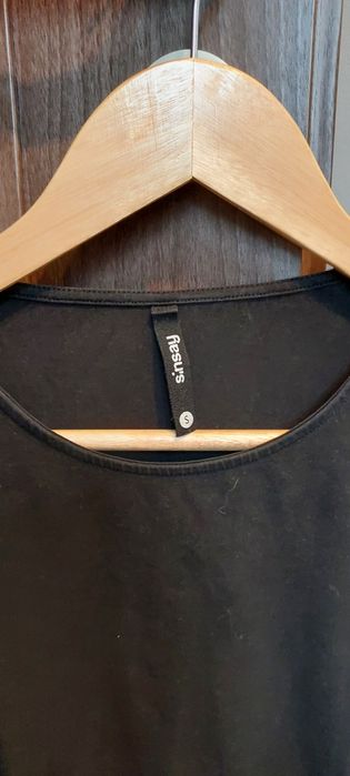 Koszulka z odkrytymi ramionami czarna