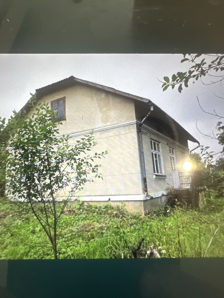 Продаж житлового будинку