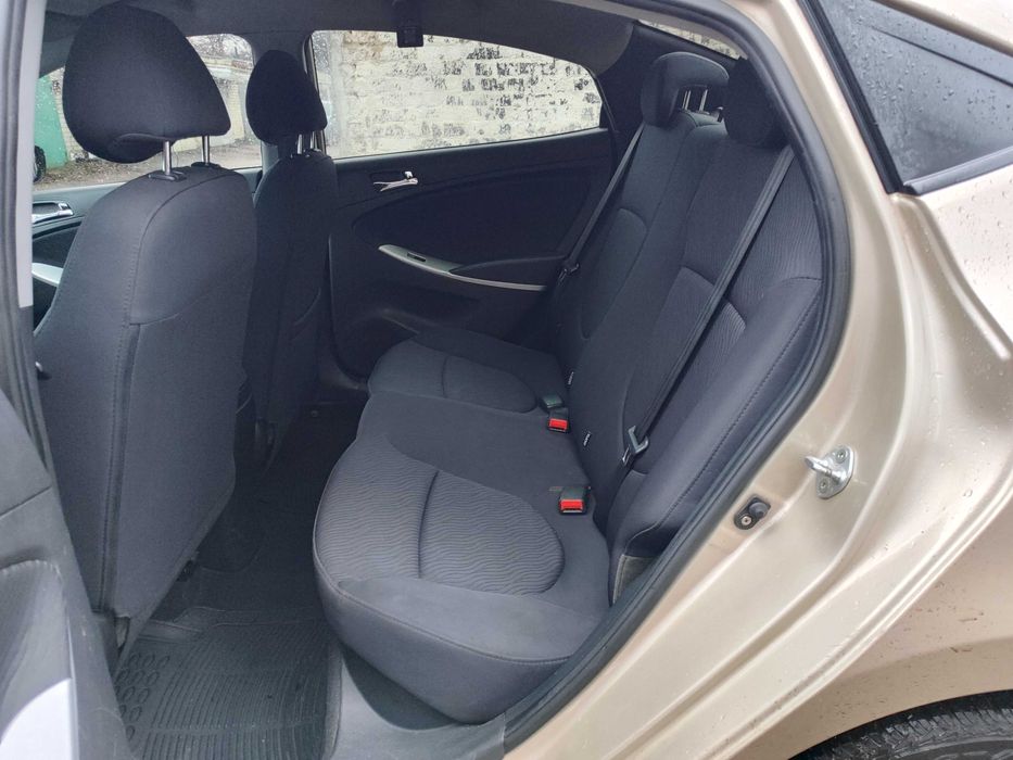 Hyundai Accent 2012 г. 1.4 газ/бенз. АКПП.Отличное состояние