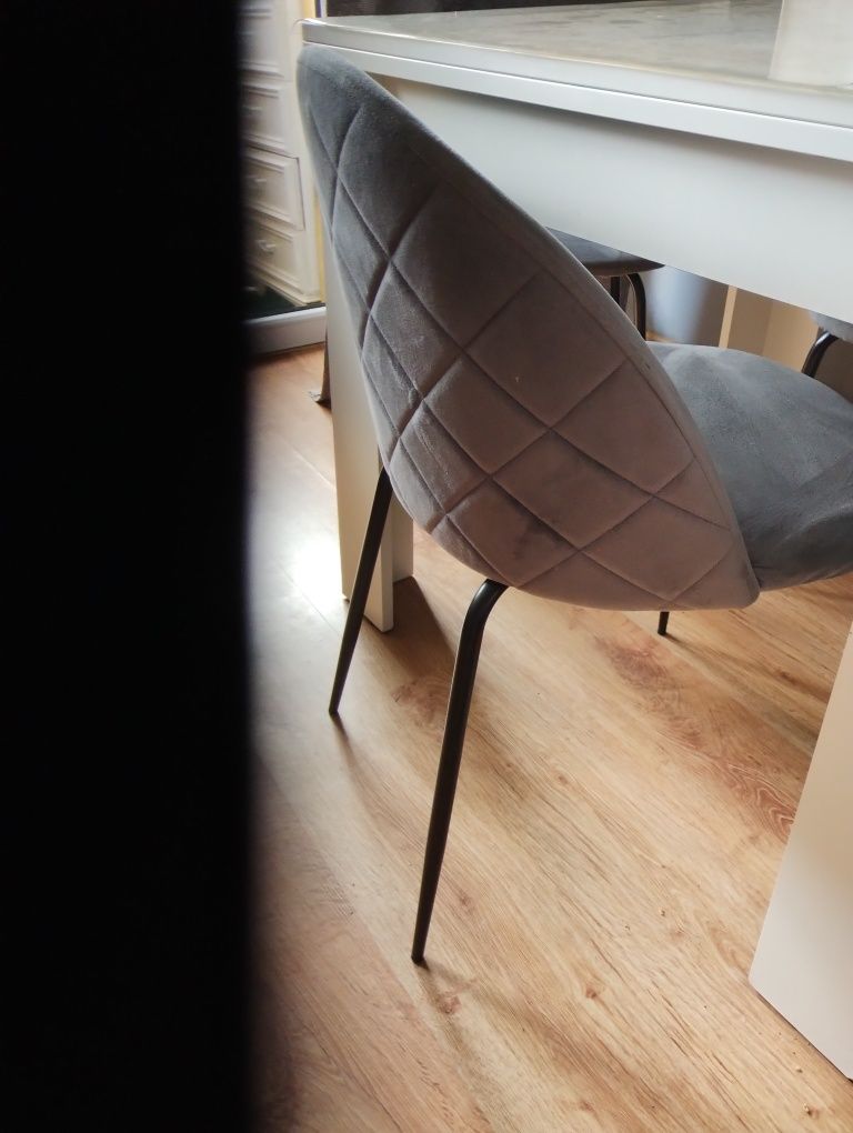 Krzesła Home jkn