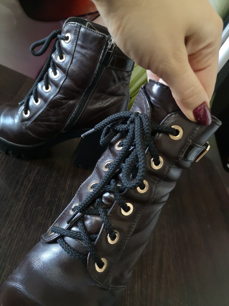 Кожаные ботинки на шнуровке Мида Mida