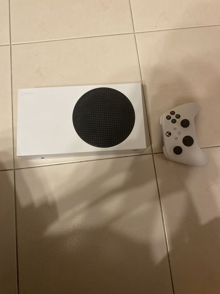 Xbox series S - com comando