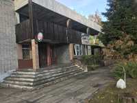 Продається просторе комерційне приміщення в околицях центру м.Олевськ