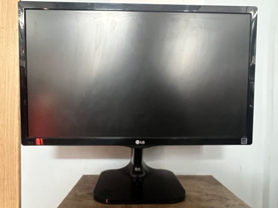 Monitor LG 22M47PQ