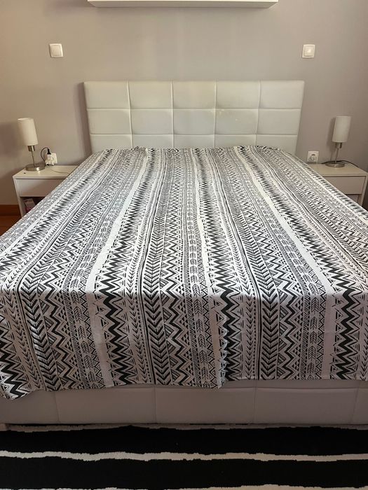 Cama de casal 140x180