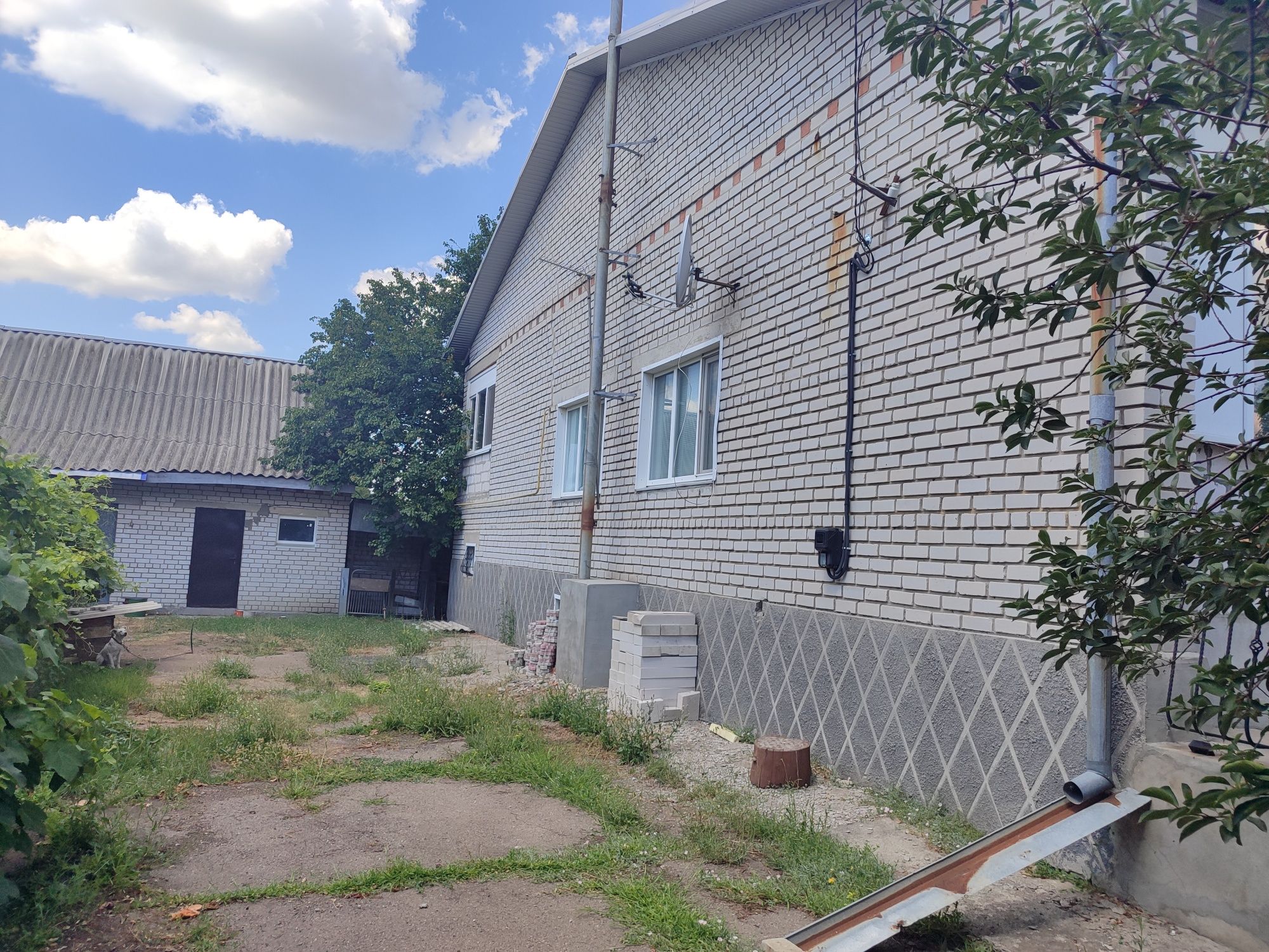 Продаж двоповерхового будинку в селі Голубівка Самарівського району