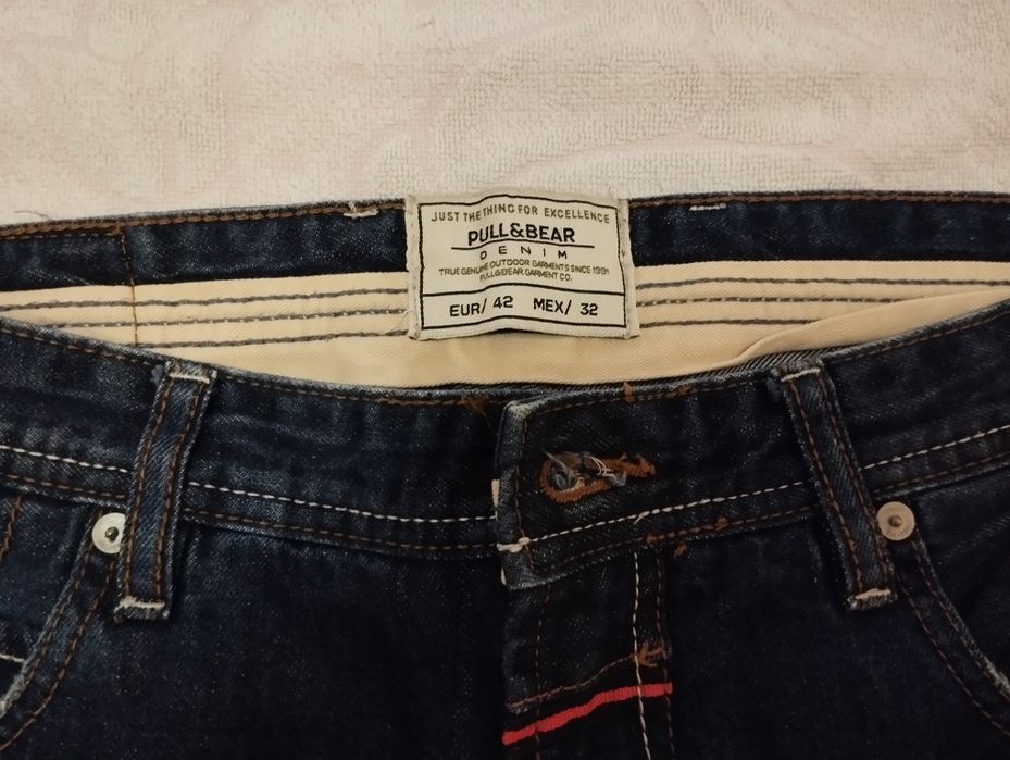 Джинсовые шорты фирмы Пул энд Бир