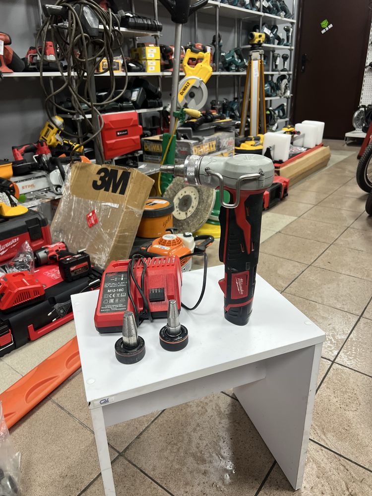 Аккумуляторный расширительный инструмент MILWAUKEE HD18 PXP-H06202C