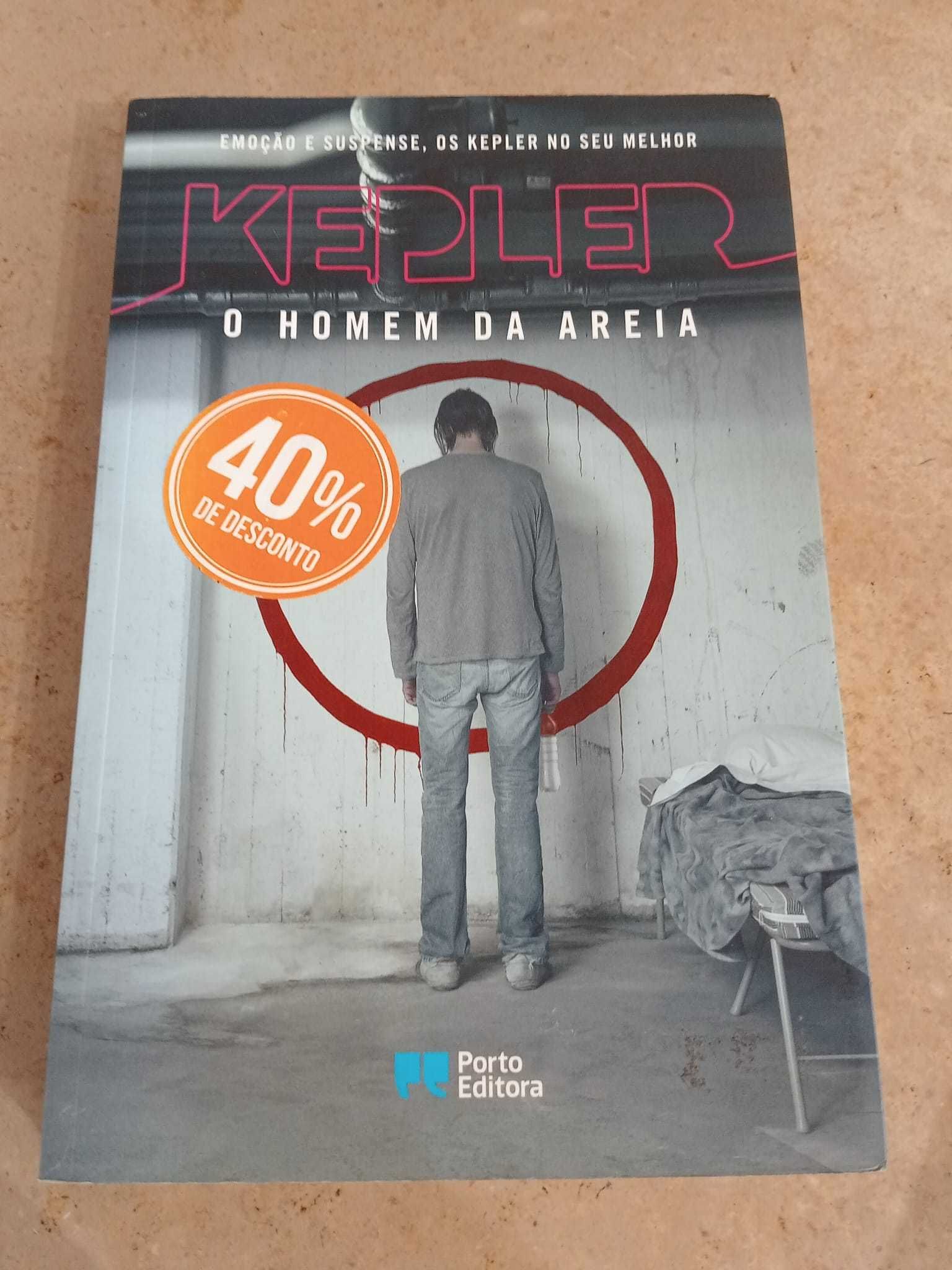 Livros diversos - Professora de mudança vende livros diversos