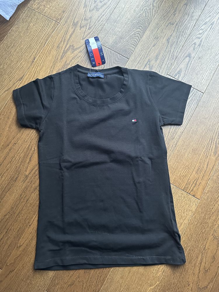 T-shirt Tommy Hilfiger czarny nowy S