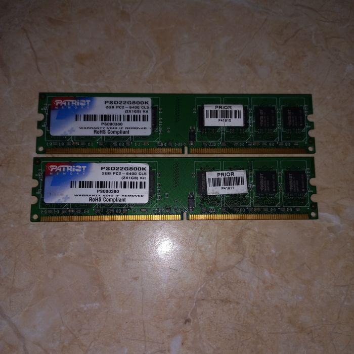 Оперативна память ddr2 на 2гб для ПК є мережева карта куллер