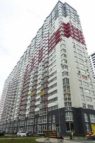 Продам 3 кімн квартиру Драгоманова, 2а  70 кв.м ст.М"Позняки"