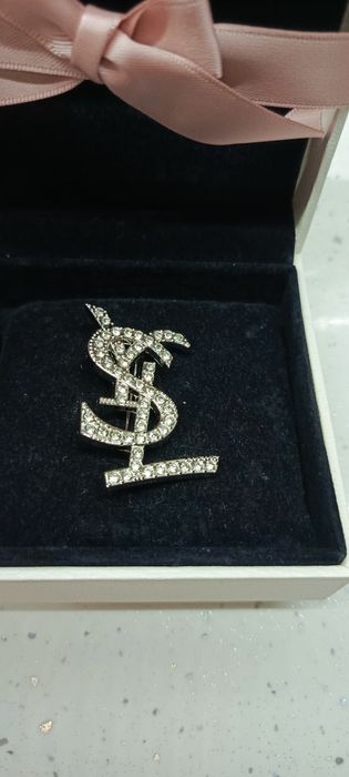YSL srebrne cyrkonie broszka damska. Nowa