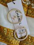 Brincos elegantes Chanell