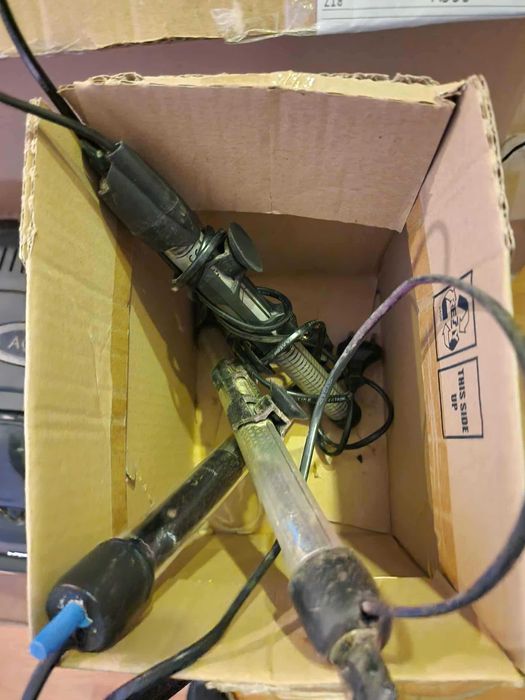 Grzałki akwariowe, napowietrzacz Aquael OXYPRO 150 (cichy), lampa