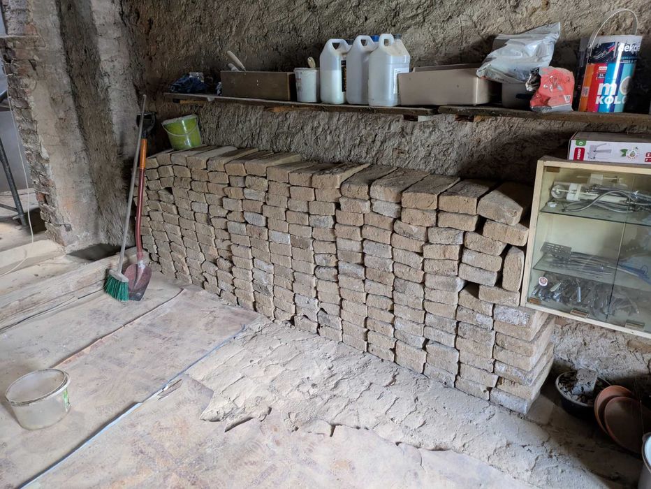 Cegły gliniaste na sprzedaż