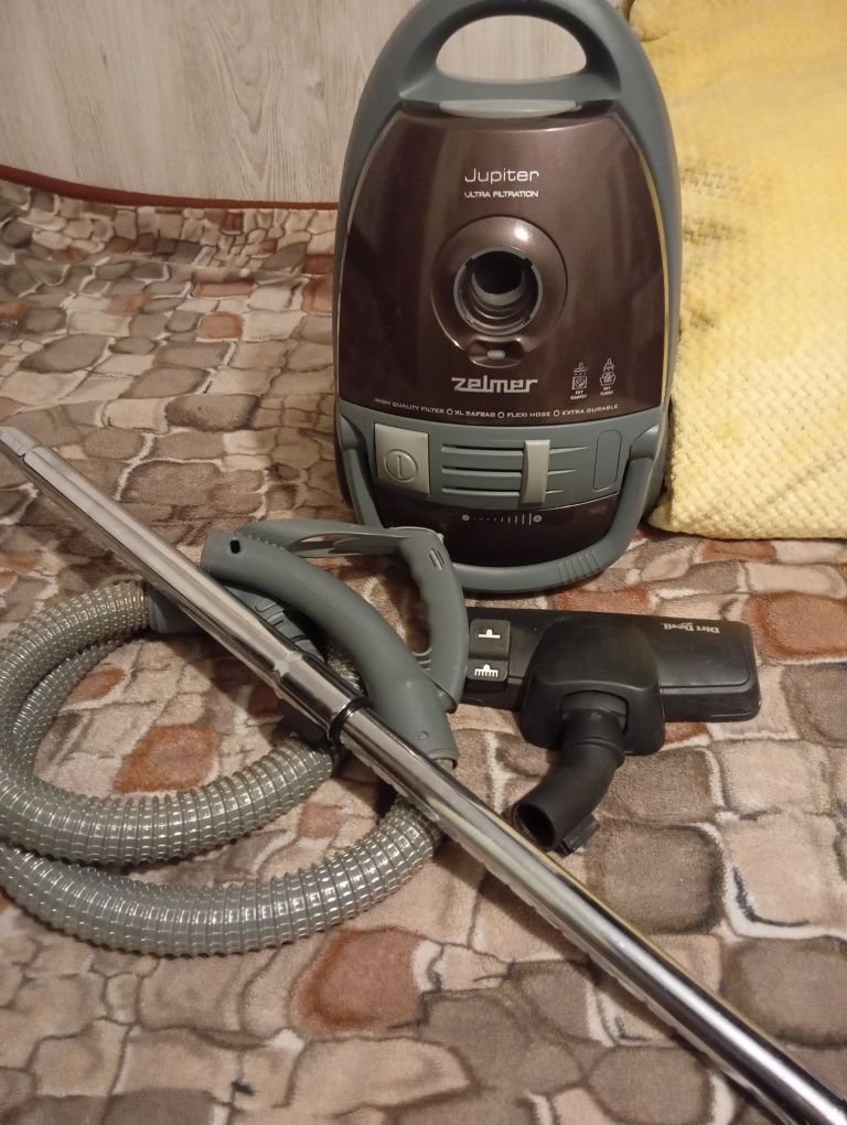 Sprzedam odkurzacz Zelmer Jupiter ZVC425SA Pet Turbo