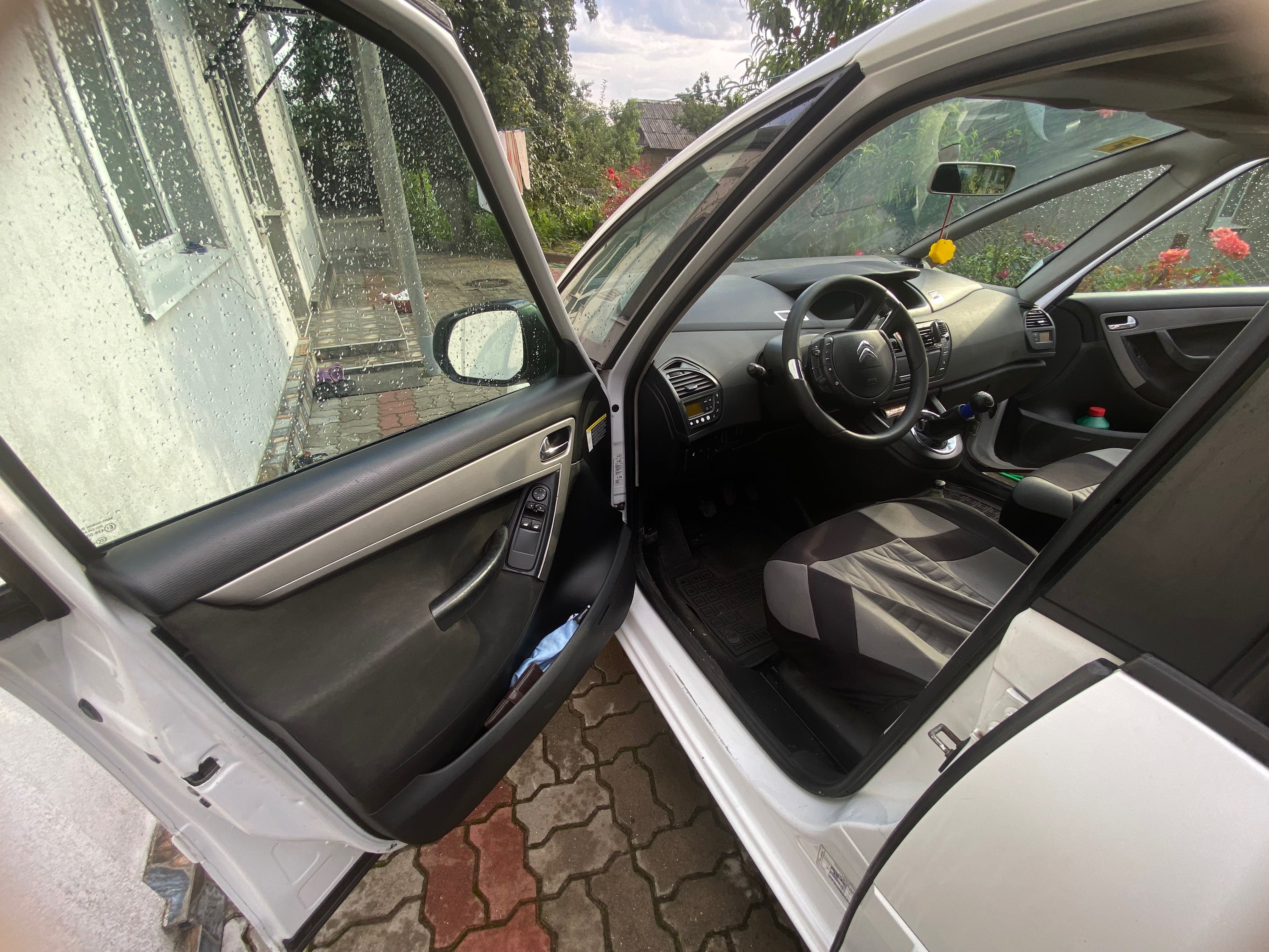 Citroen C4 Picasso 2011
