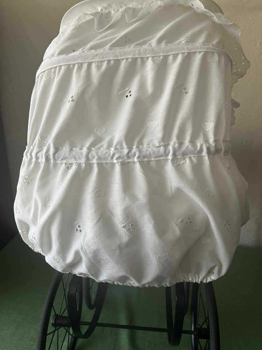 Вінтажна каляска