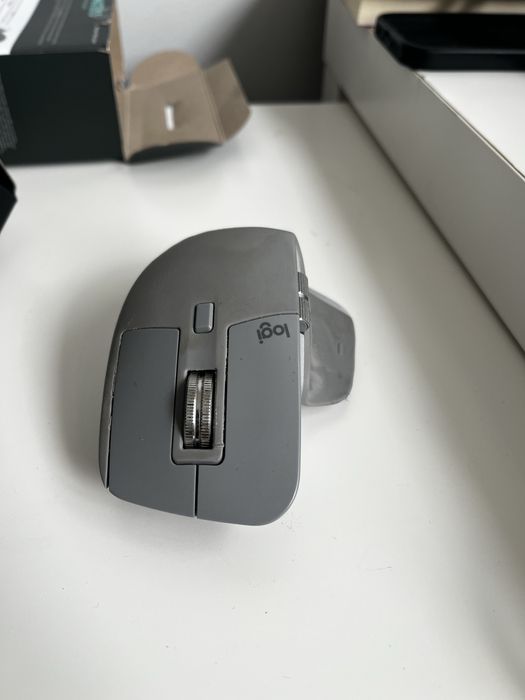 Logitech MX Master 3 - Cinza
