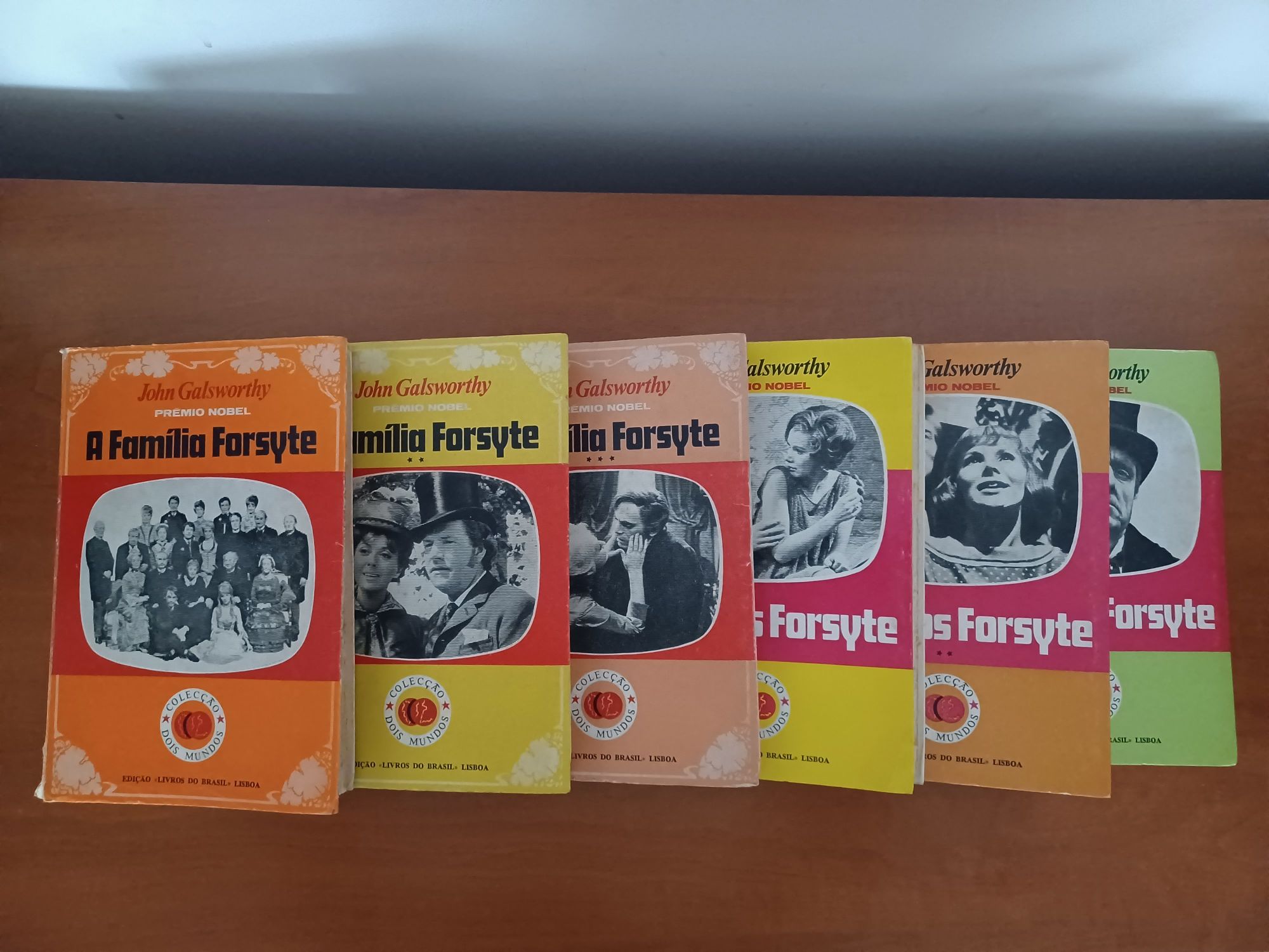 A Família Forsyte, de John Galsworthy (6 volumes)