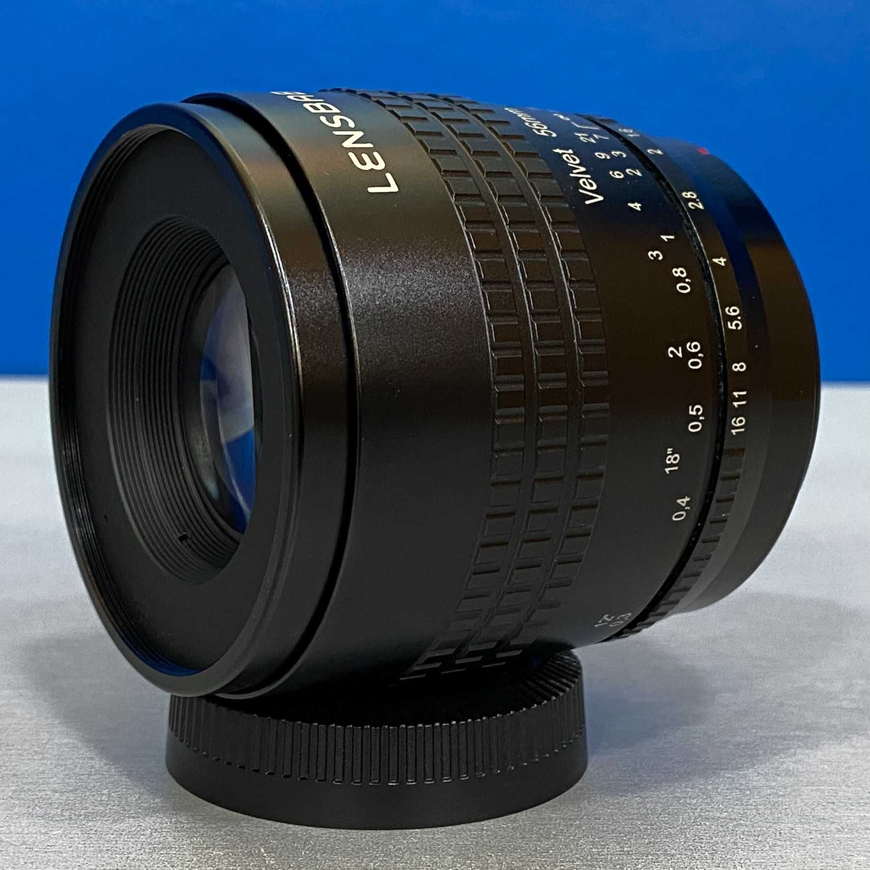 Lensbaby Velvet 56mm f/1.6 (Fujifilm)