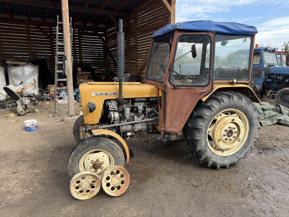 Ciągnik rolniczy Ursus C330m 88 rok